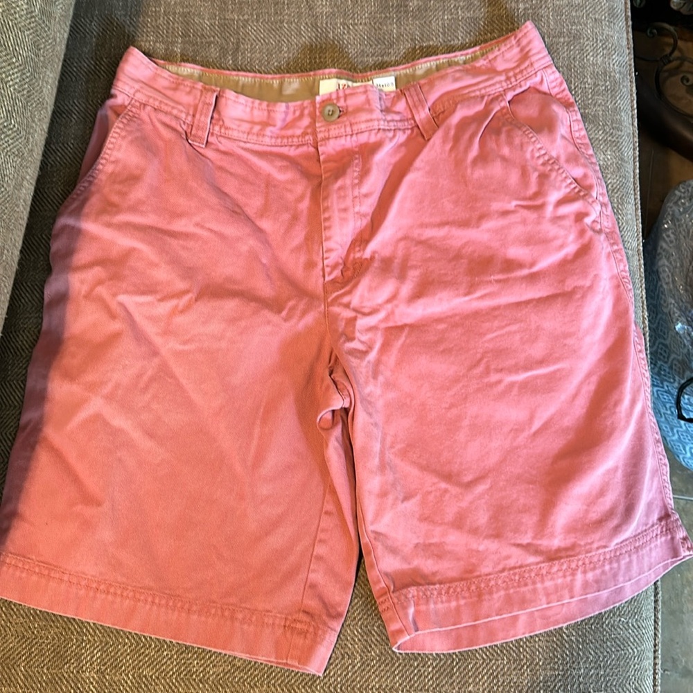 IZOD shorts